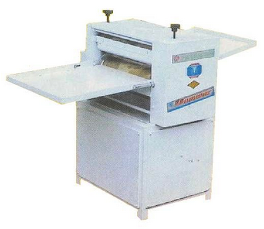 Тестораскаточная машина RM-50 II (Китай) для раскатки крутого теста 